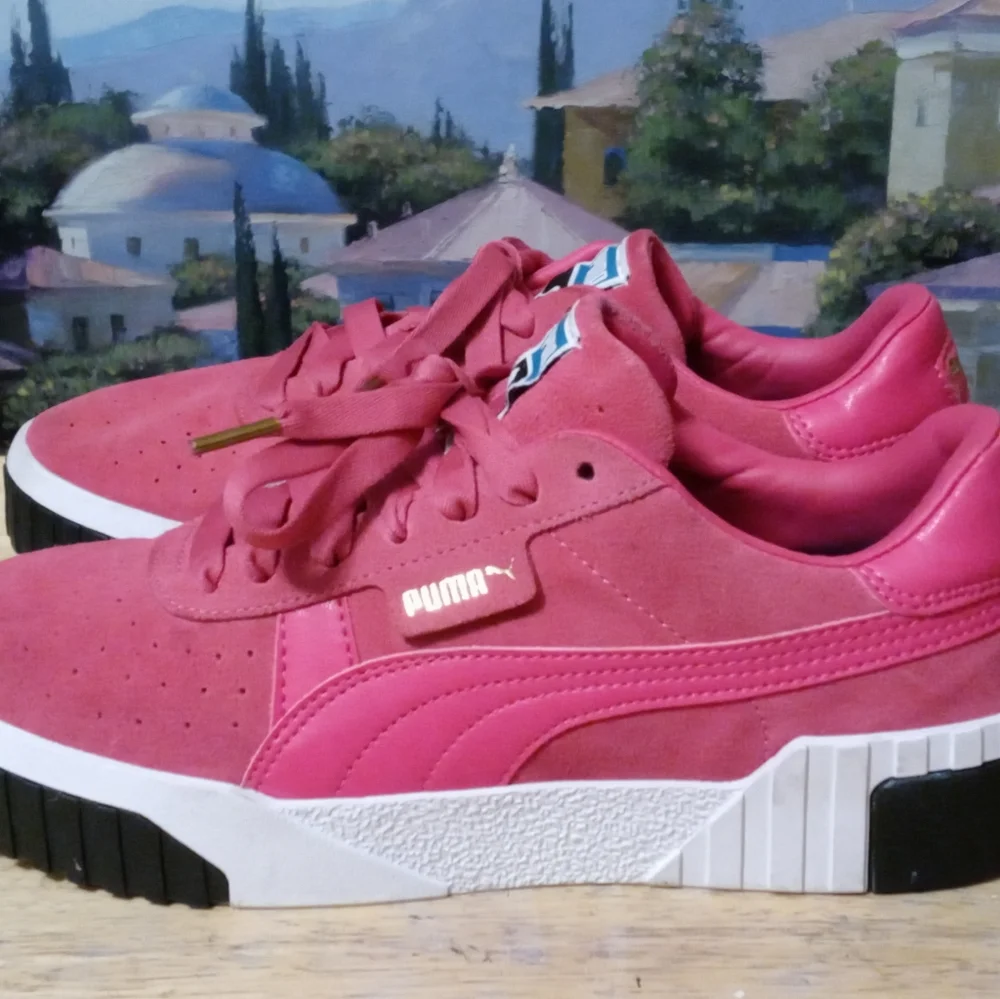 👟👟Puma Cali👩women 6.5,Bright Pink.💝 Get Your Feet In These Shoes.👟🎒 - Picture 11 of 16